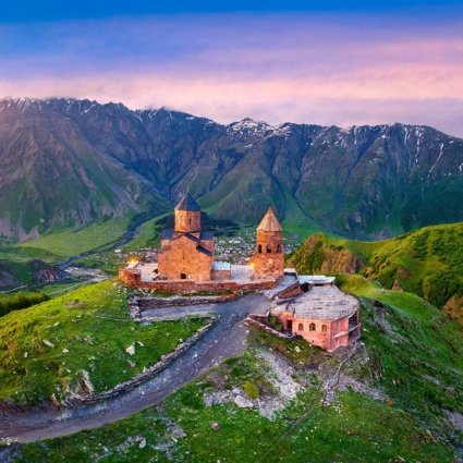 Kazbegi-Group-tours