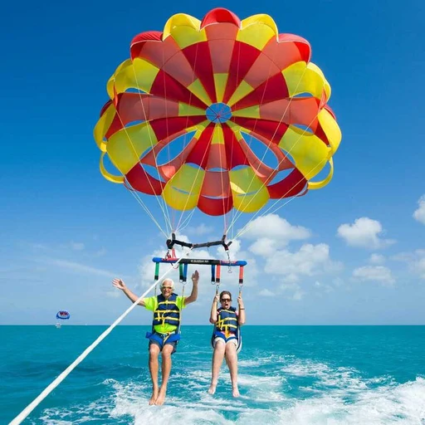 parasailing-in-star-island_512x512
